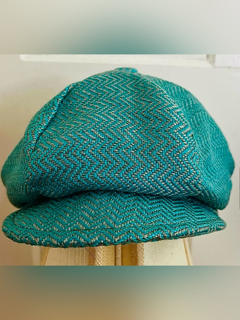 NWOT Urban Karma Globally Inspired Herringbone Newsboy Cap – Size Medium